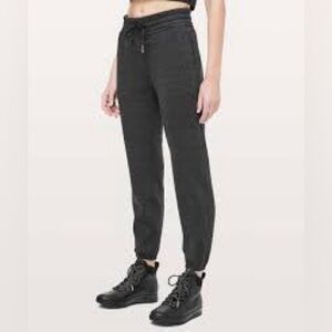 Lululemon Plush Times Jogger *28" Heathered Core Black
